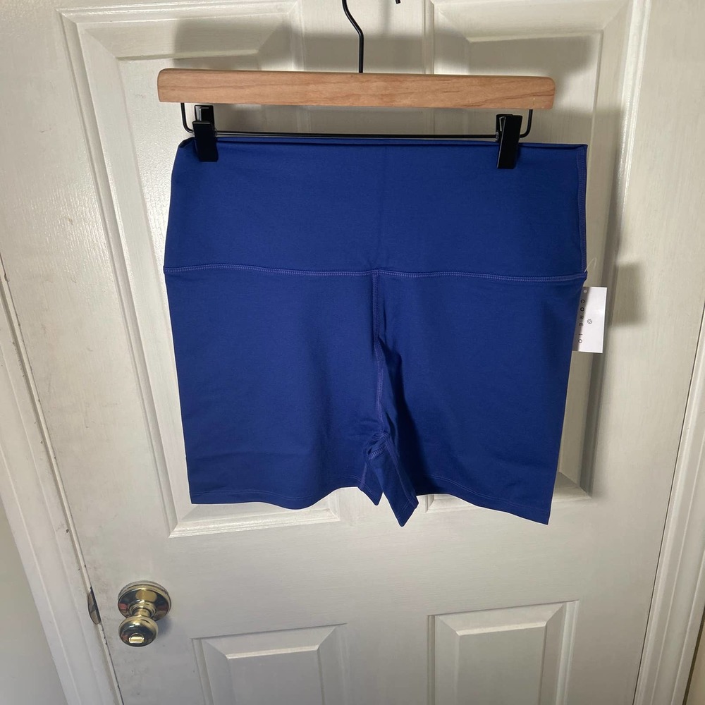 Core 10 Women’s shorts blue